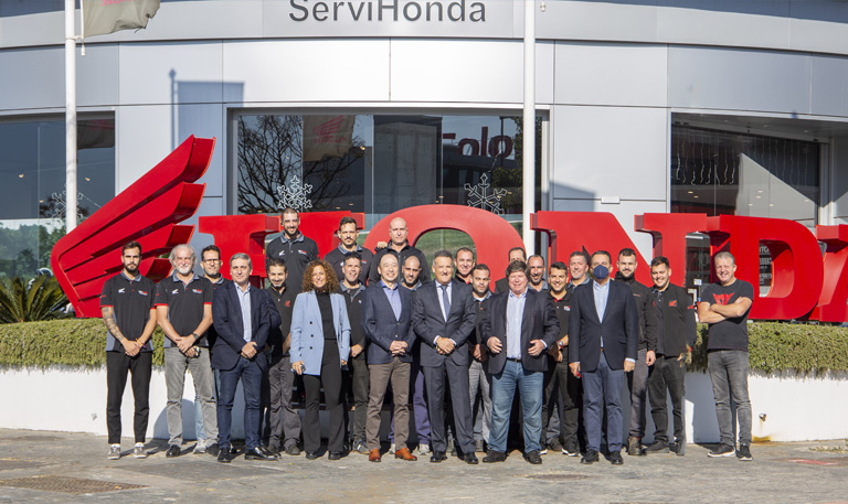 El presidente HME Iberia, Miu Kato, visita las instalaciones de Servihonda Málaga